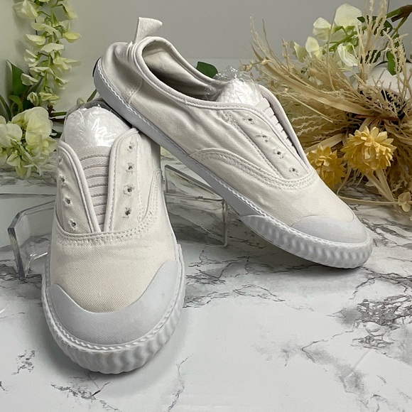 SPERRY’S Sz 7.5 Well Loved White Slip On Sneakers. Perfectly In Good Shape Loved - Picture 4 of 5